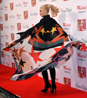 Gwen Stefani Longsleeve T-shirt #2921357