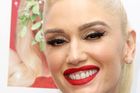 Gwen Stefani Longsleeve T-shirt #2921388