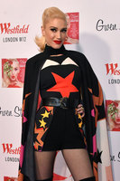 Gwen Stefani Longsleeve T-shirt #2921506