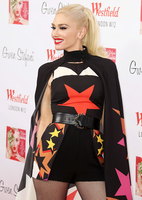 Gwen Stefani Longsleeve T-shirt #2921548