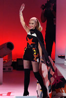 Gwen Stefani Longsleeve T-shirt #2921549