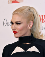 Gwen Stefani Longsleeve T-shirt #2921551