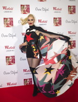 Gwen Stefani Longsleeve T-shirt #2921617