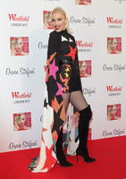 Gwen Stefani Longsleeve T-shirt #2921628