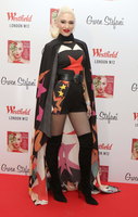 Gwen Stefani Longsleeve T-shirt #2921636
