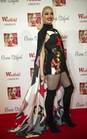 Gwen Stefani Longsleeve T-shirt #2921638