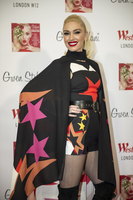 Gwen Stefani Longsleeve T-shirt #2921670