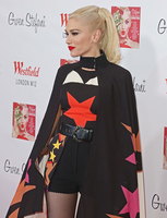 Gwen Stefani Sweatshirt #2921676
