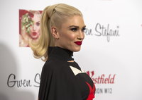 Gwen Stefani Longsleeve T-shirt #2921679