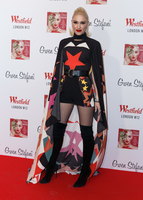 Gwen Stefani Longsleeve T-shirt #2921727