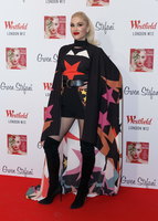 Gwen Stefani Longsleeve T-shirt #2921743