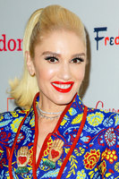 Gwen Stefani Longsleeve T-shirt #2953333
