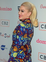 Gwen Stefani Longsleeve T-shirt #2953382