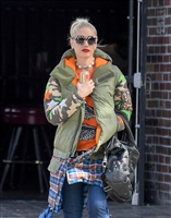 Gwen Stefani Longsleeve T-shirt #3029537
