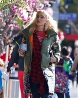Gwen Stefani Longsleeve T-shirt #3029548