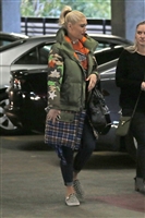 Gwen Stefani Longsleeve T-shirt #3029565