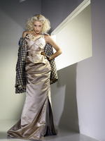 Gwen Stefani Longsleeve T-shirt #3283230