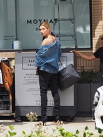 Hailey Baldwin mug #G944960