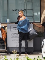 Hailey Baldwin Sweatshirt #2702866