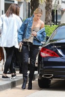 Hailey Baldwin Longsleeve T-shirt #2702867
