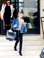 Hailey Baldwin mug #G944977
