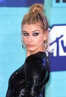 Hailey Baldwin Sweatshirt #2867652