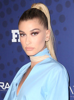 Hailey Baldwin mug #G1157698