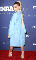 Hailey Baldwin Sweatshirt #2915627