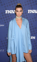 Hailey Baldwin mug #G1157739