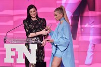 Hailey Baldwin Sweatshirt #2915722