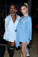 Hailey Baldwin Longsleeve T-shirt #2915810