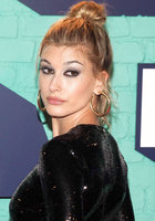 Hailey Baldwin Longsleeve T-shirt #2915811