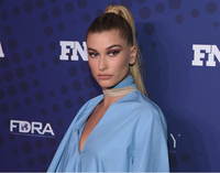 Hailey Baldwin Longsleeve T-shirt #2915818