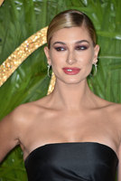 Hailey Baldwin mug #G1189682