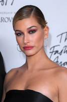Hailey Baldwin Longsleeve T-shirt #2947609