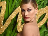 Hailey Baldwin mug #G1189731