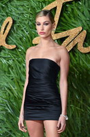 Hailey Baldwin mug #G1189812
