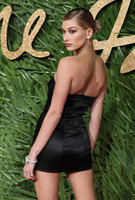 Hailey Baldwin mug #G1189817