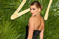 Hailey Baldwin Sweatshirt #2947777