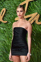 Hailey Baldwin t-shirt #2947810