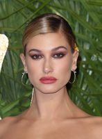 Hailey Baldwin Tank Top #2947916