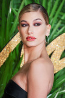 Hailey Baldwin Tank Top #2947950