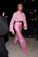 Hailey Baldwin Longsleeve T-shirt #3017499