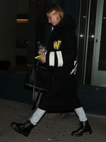 Hailey Baldwin Longsleeve T-shirt #3017505