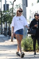 Hailey Baldwin tote bag #G1259626