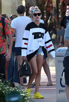 Hailey Baldwin tote bag #G1259648