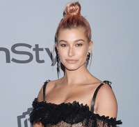 Hailey Baldwin mug #G1259667