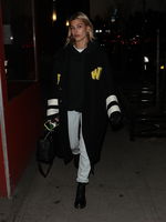 Hailey Baldwin Longsleeve T-shirt #3017582