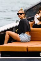 Hailey Baldwin Longsleeve T-shirt #3017595