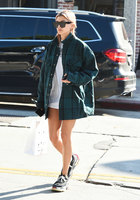 Hailey Baldwin mug #G1259732